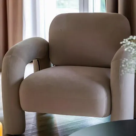 شقة Stylish Wyspa Solna By Renters Prestige *