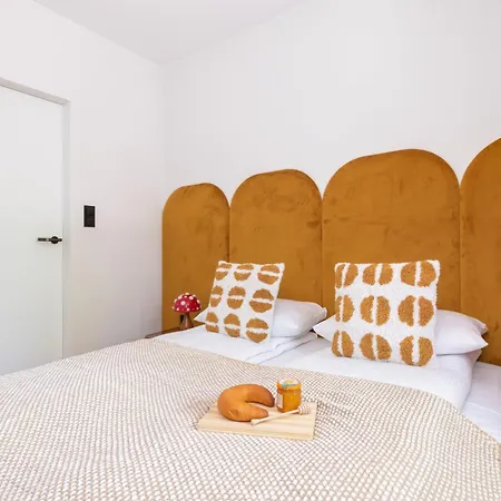 Stylish Wyspa Solna By Renters Prestige كولوبرزيغ