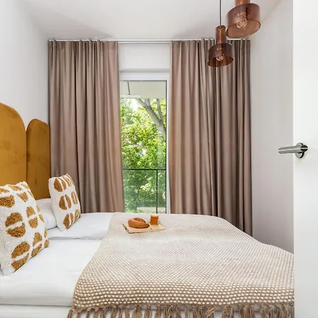 شقة Stylish Wyspa Solna By Renters Prestige *