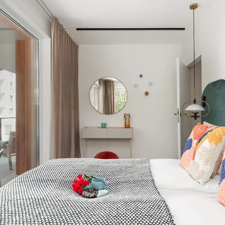 شقة Stylish Wyspa Solna By Renters Prestige كولوبرزيغ