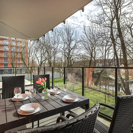 Stylish Wyspa Solna By Renters Prestige * كولوبرزيغ