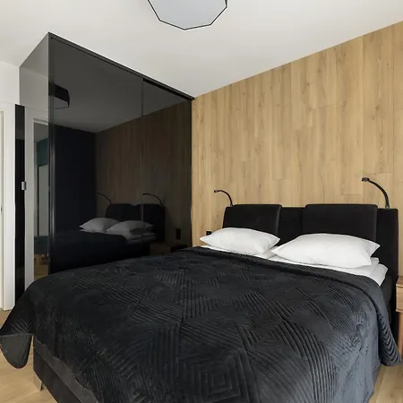 شقة Stylish Wyspa Solna By Renters Prestige كولوبرزيغ