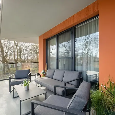 Stylish Wyspa Solna By Renters Prestige * كولوبرزيغ